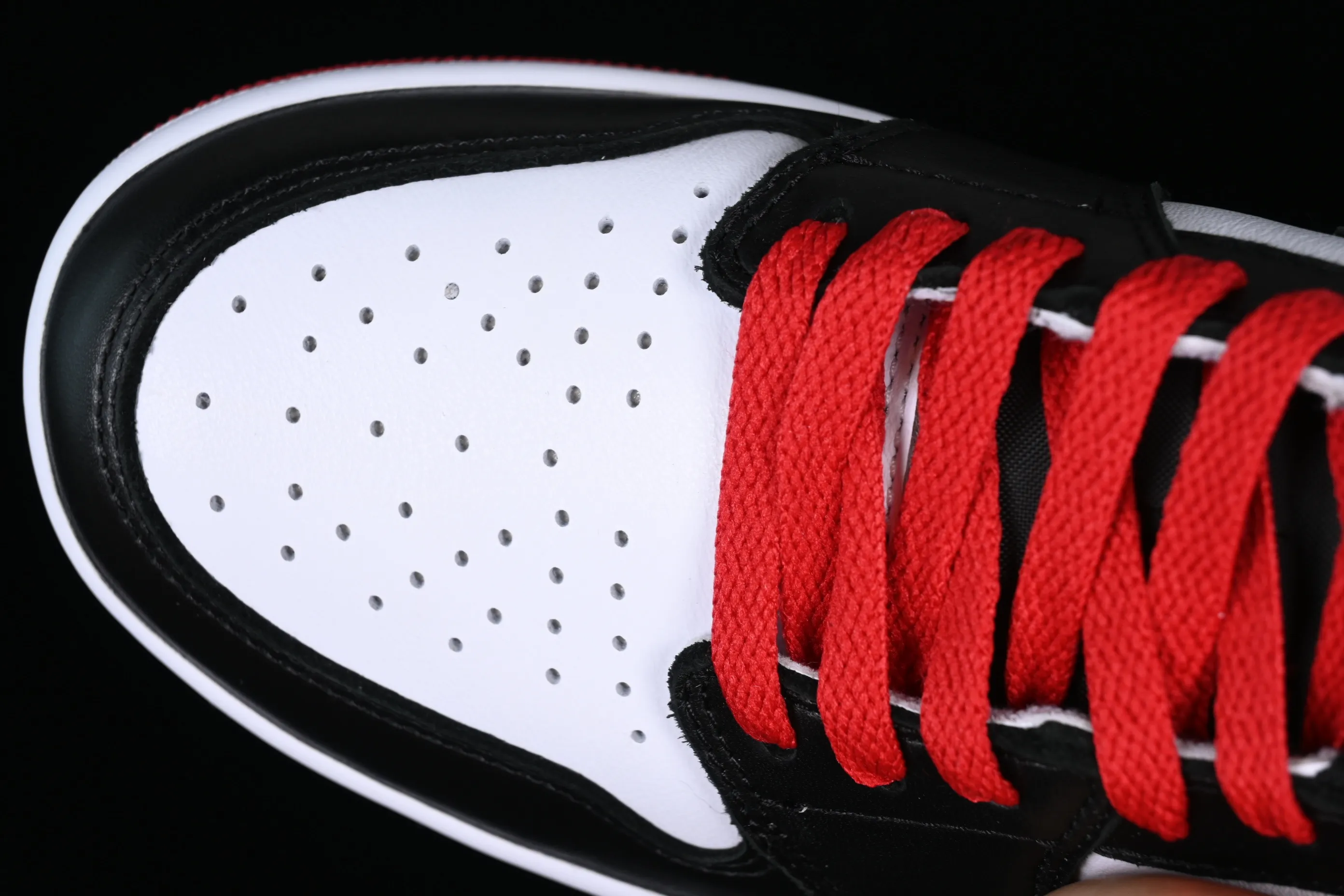 All categories Air Jordan Jordan series basketball shoes Air Jordan 1 Low OG version Air Jordan 1 Low "Black Toe" AJ1 Joe 1 new black toe cultural and leisure sports sneakers CZ0790-106